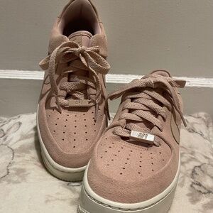 Nike Women Air Force 1 Sage Low AR5339-201 Beige Casual Shoes Sneakers Sz 7.5